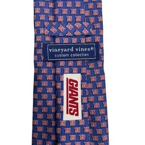 Vineyard Vines Mens Tie NFL New York Giants Blue Satin Silk USA 3 5/8" x 60" euc